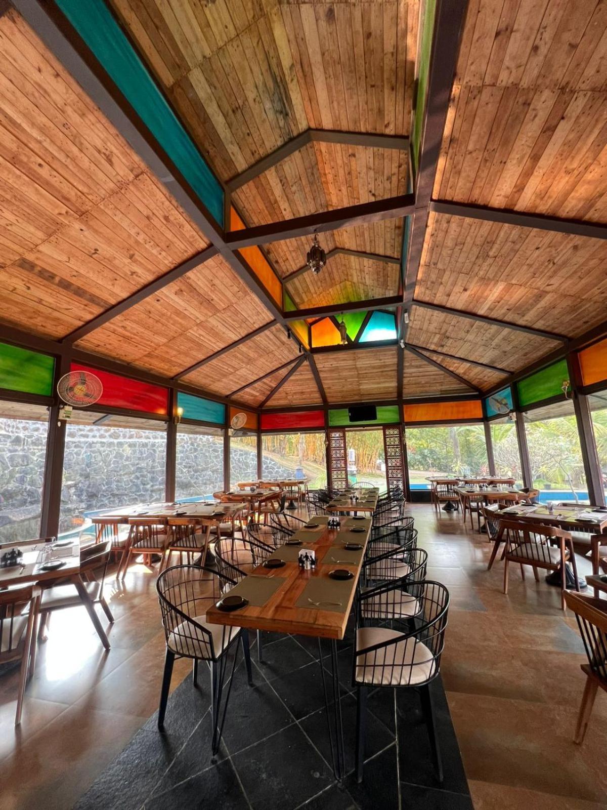 La Moire Resort Ambegaon Экстерьер фото