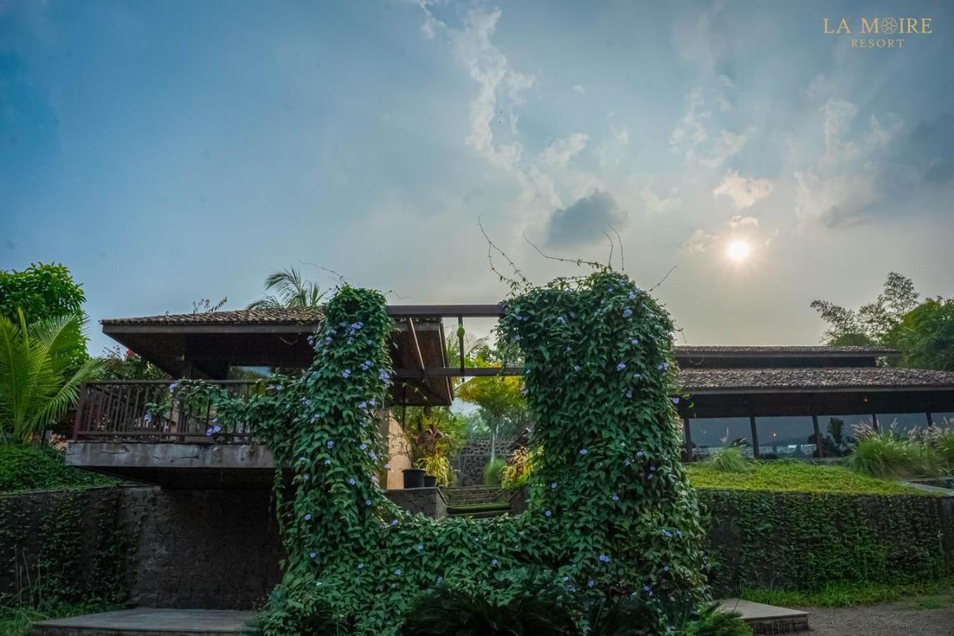 La Moire Resort Ambegaon Экстерьер фото