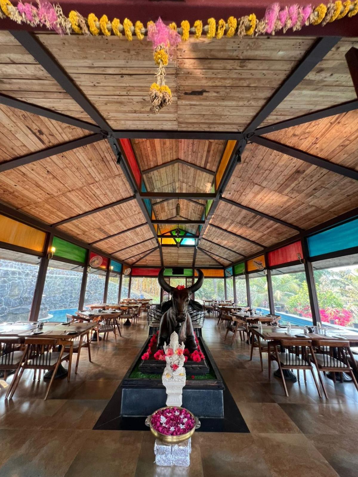 La Moire Resort Ambegaon Экстерьер фото