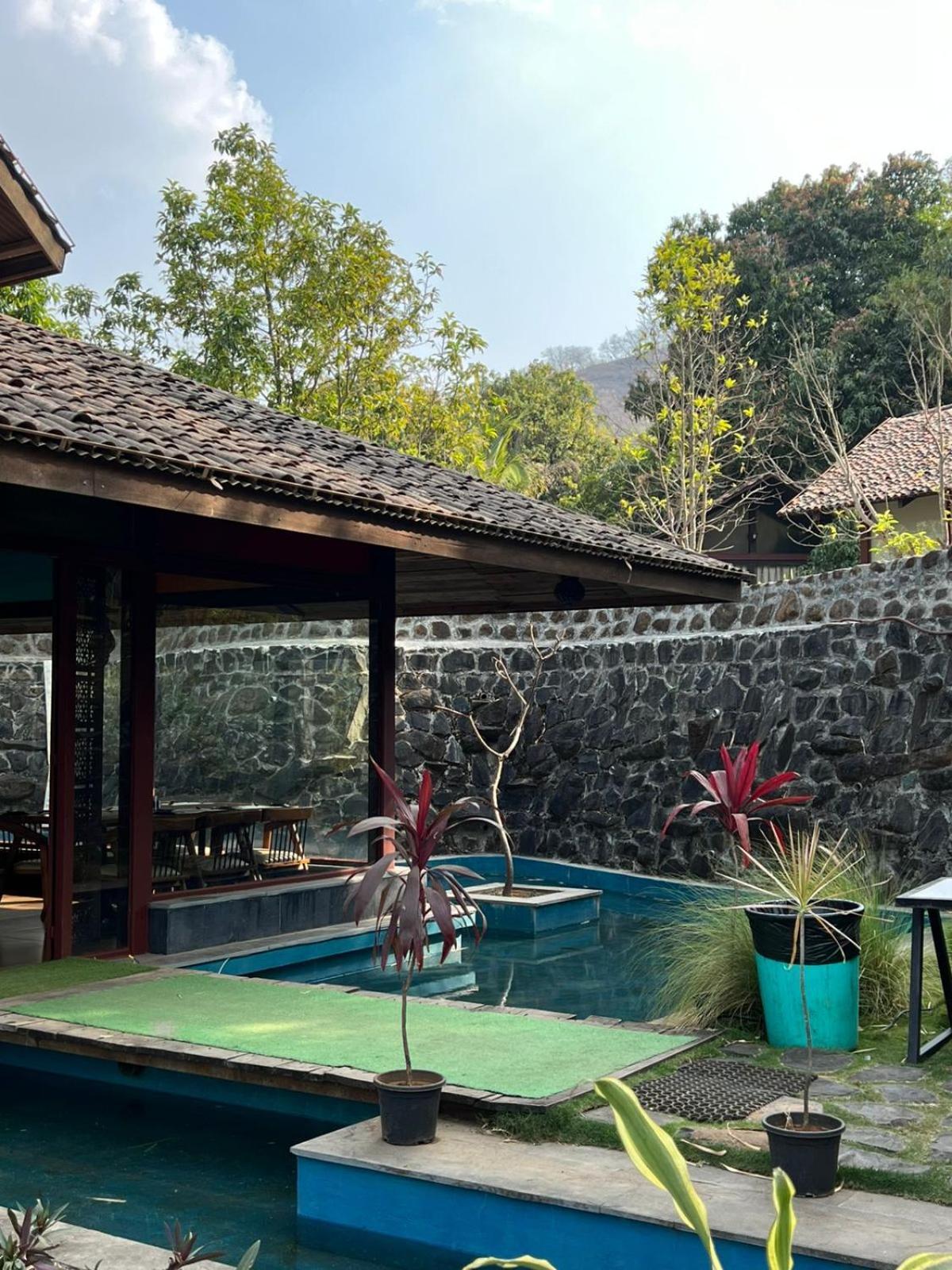 La Moire Resort Ambegaon Экстерьер фото